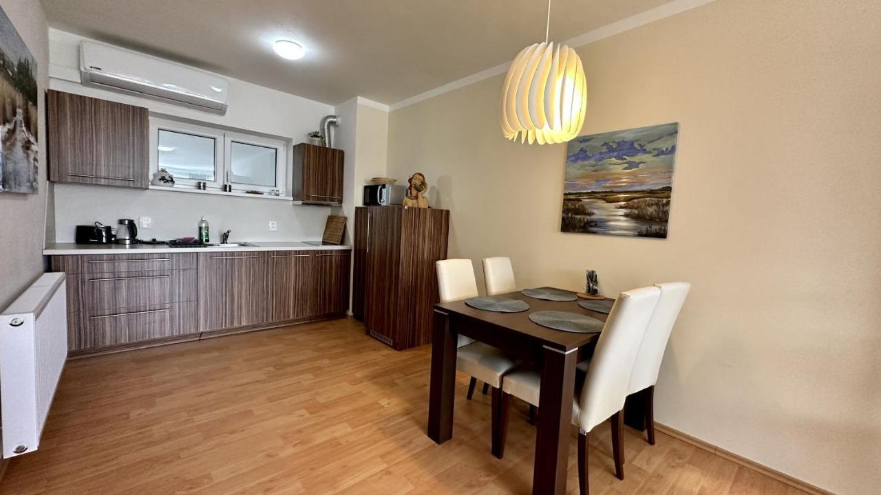 Ubytovani Trebon - Apartmany Rozmberk, Svet A Bastyr Exterior photo