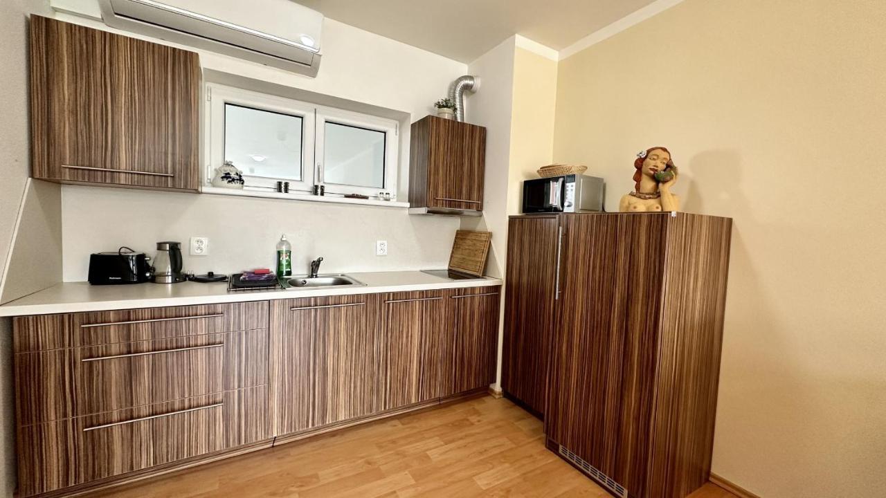 Ubytovani Trebon - Apartmany Rozmberk, Svet A Bastyr Exterior photo