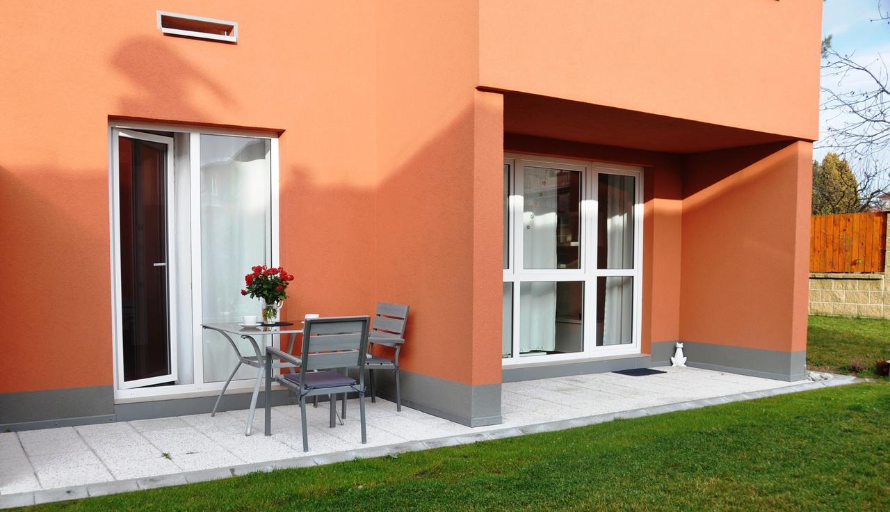 Ubytovani Trebon - Apartmany Rozmberk, Svet A Bastyr Exterior photo
